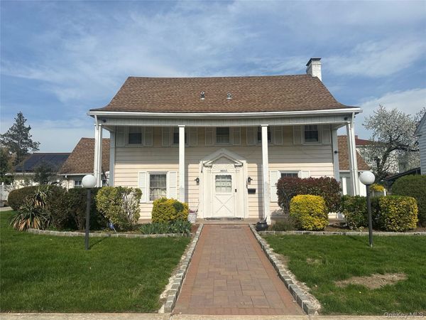 8865 192nd Street , Hollis, NY 11423