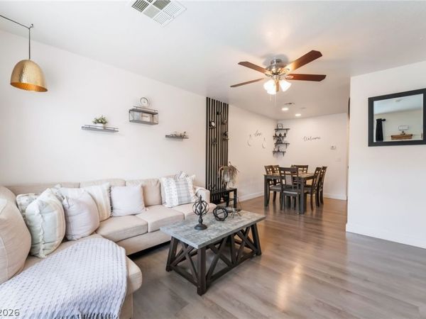 2207 Sleepy Court, Las Vegas, NV 89106