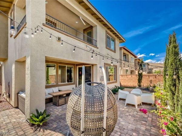 9702 Sapphire Rim Avenue, Las Vegas, NV 89148