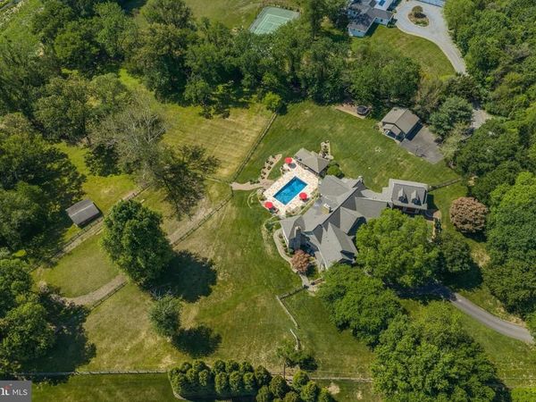 1017 WINDSWEPT DRIVE, GREAT FALLS, VA 22066