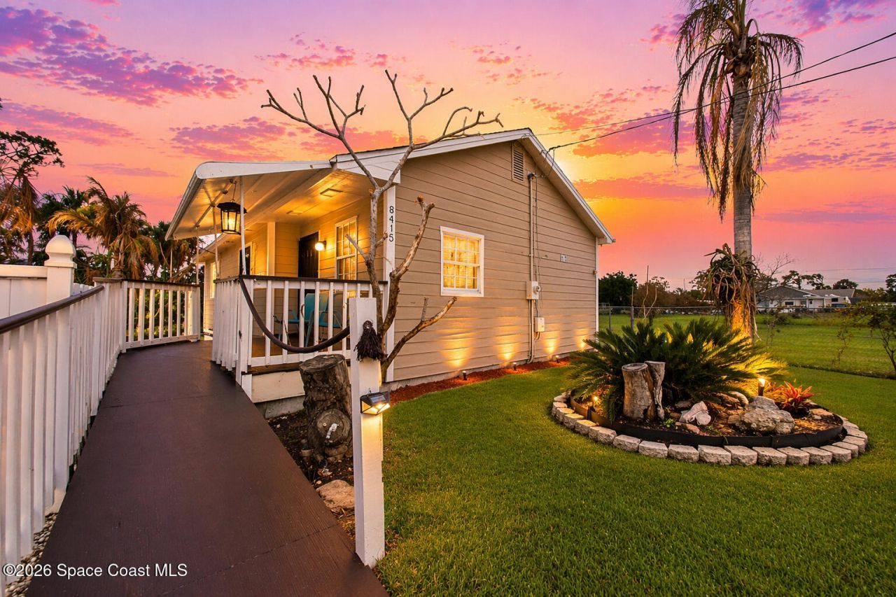 8415 59th Avenue , Vero Beach, FL 32967 Photo