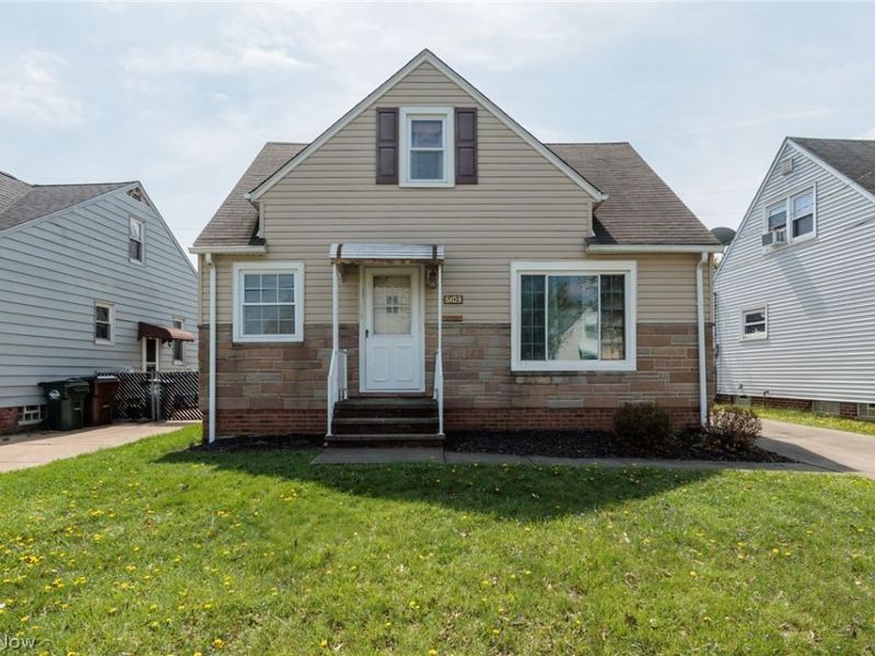 6103 Allanwood Drive, Parma, OH 44129 Photo 1