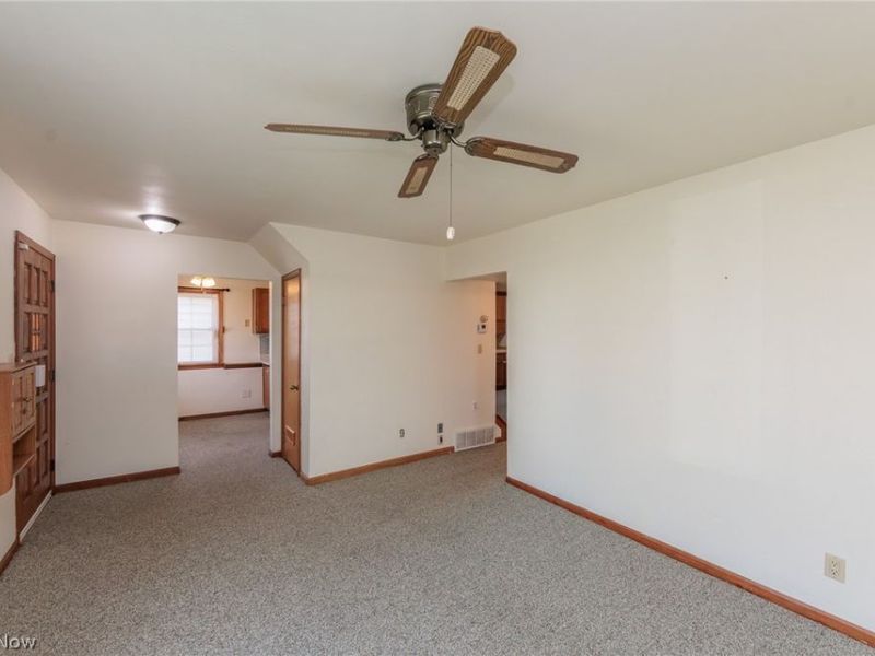 6103 Allanwood Drive, Parma, OH 44129 Photo 12