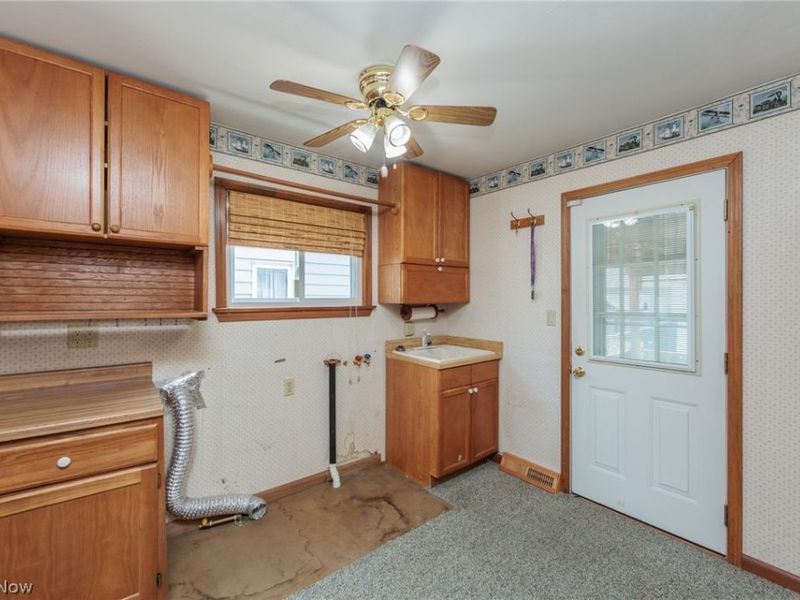 6103 Allanwood Drive, Parma, OH 44129 Photo 27