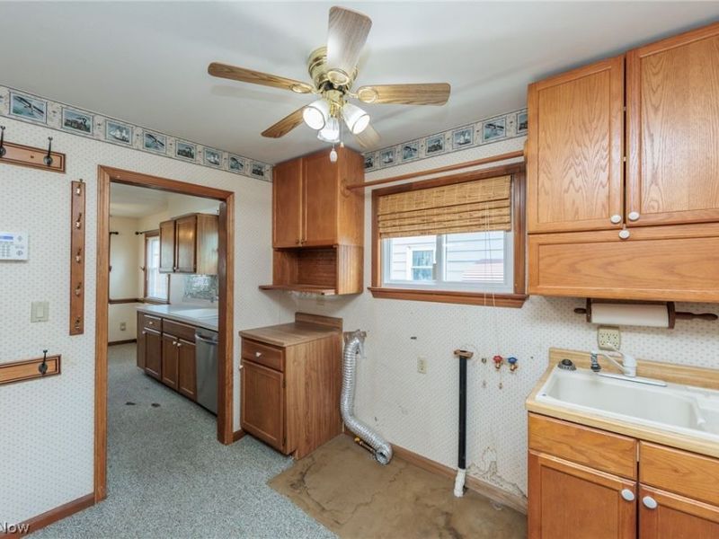 6103 Allanwood Drive, Parma, OH 44129 Photo 30