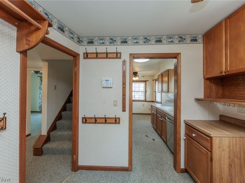 6103 Allanwood Drive, Parma, OH 44129 Photo 31