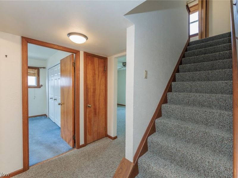 6103 Allanwood Drive, Parma, OH 44129 Photo 38