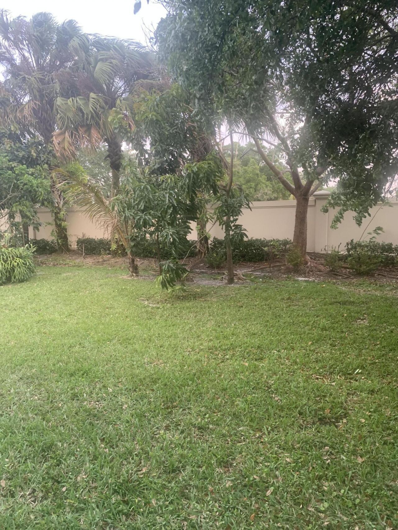 433 Gazetta Way, West Palm Beach, FL 33413 Photo