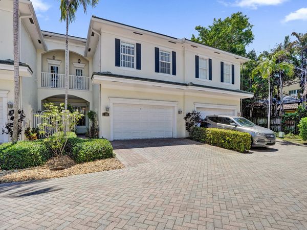 1127 N Victoria Park Road, Fort Lauderdale, FL 33304