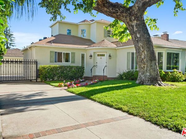 11552 Hesby Street, Valley Village, CA 91601