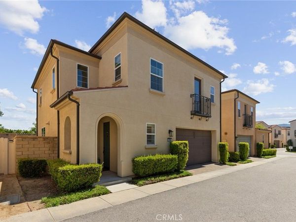 21705 Propello Drive, Saugus, CA 91350