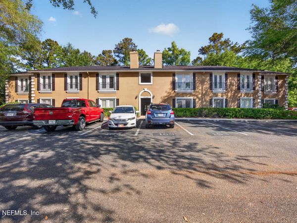 13727 RICHMOND PARK Drive N, Unit 105, Jacksonville, FL 32224