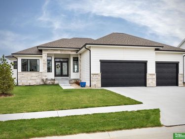 10211 S 191st Street , Omaha, NE 68136