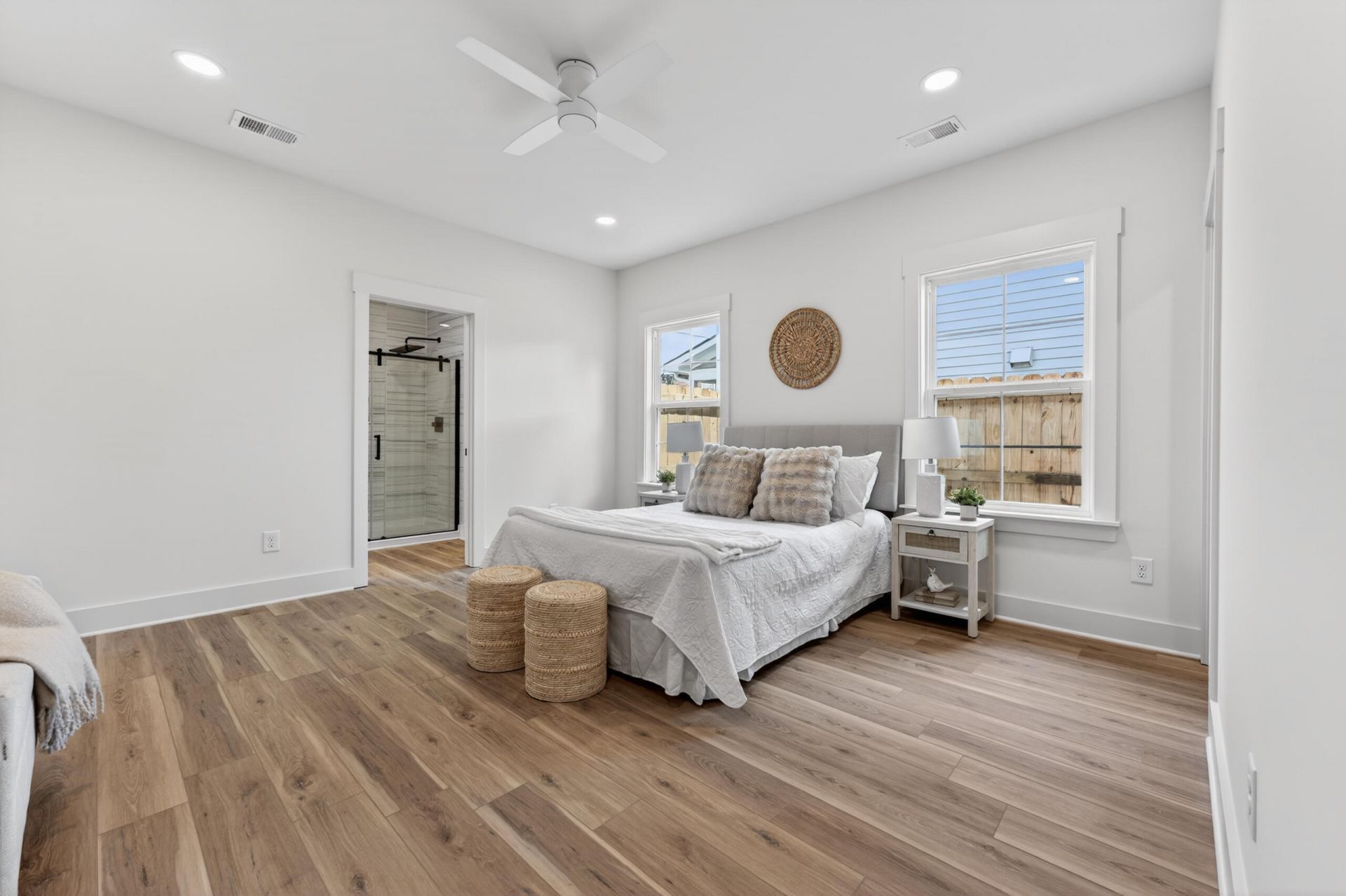 4833 Williams Avenue Photo 13