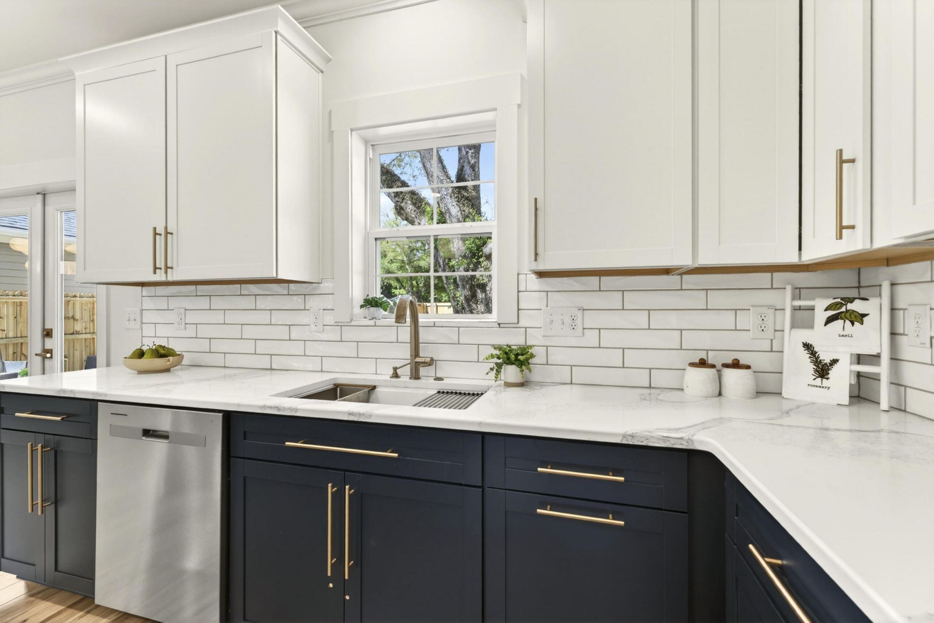 4831 Williams Avenue Photo 12