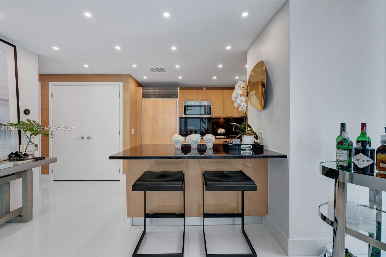 6899 Collins Ave, Unit 1109, Miami Beach, FL 33141 Photo