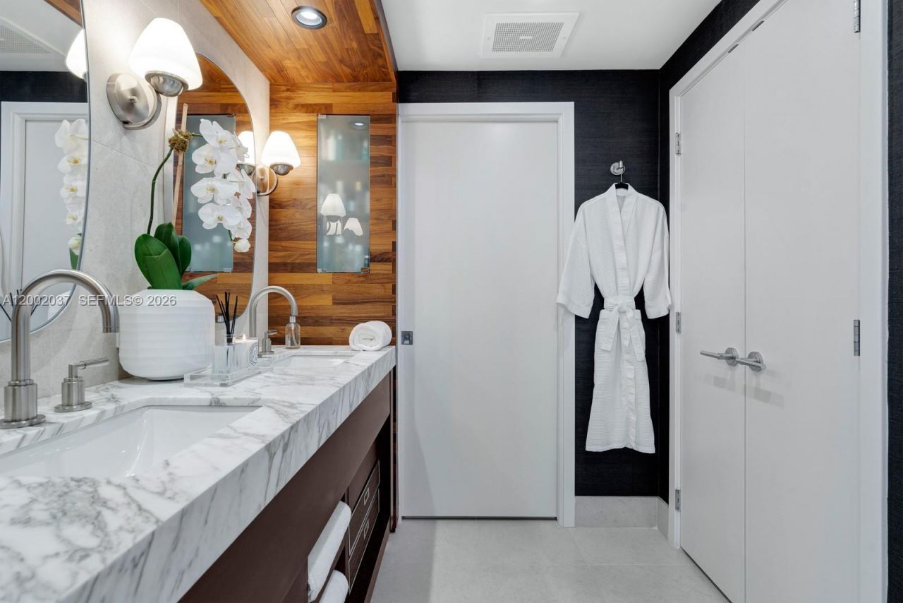 6899 Collins Ave, Unit 1109, Miami Beach, FL 33141 Photo