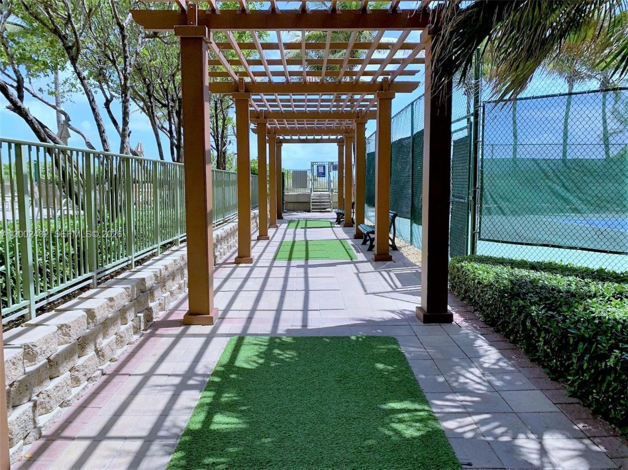 2080 S Ocean Dr, Unit MPH12, Hallandale Beach, FL 33009 Photo