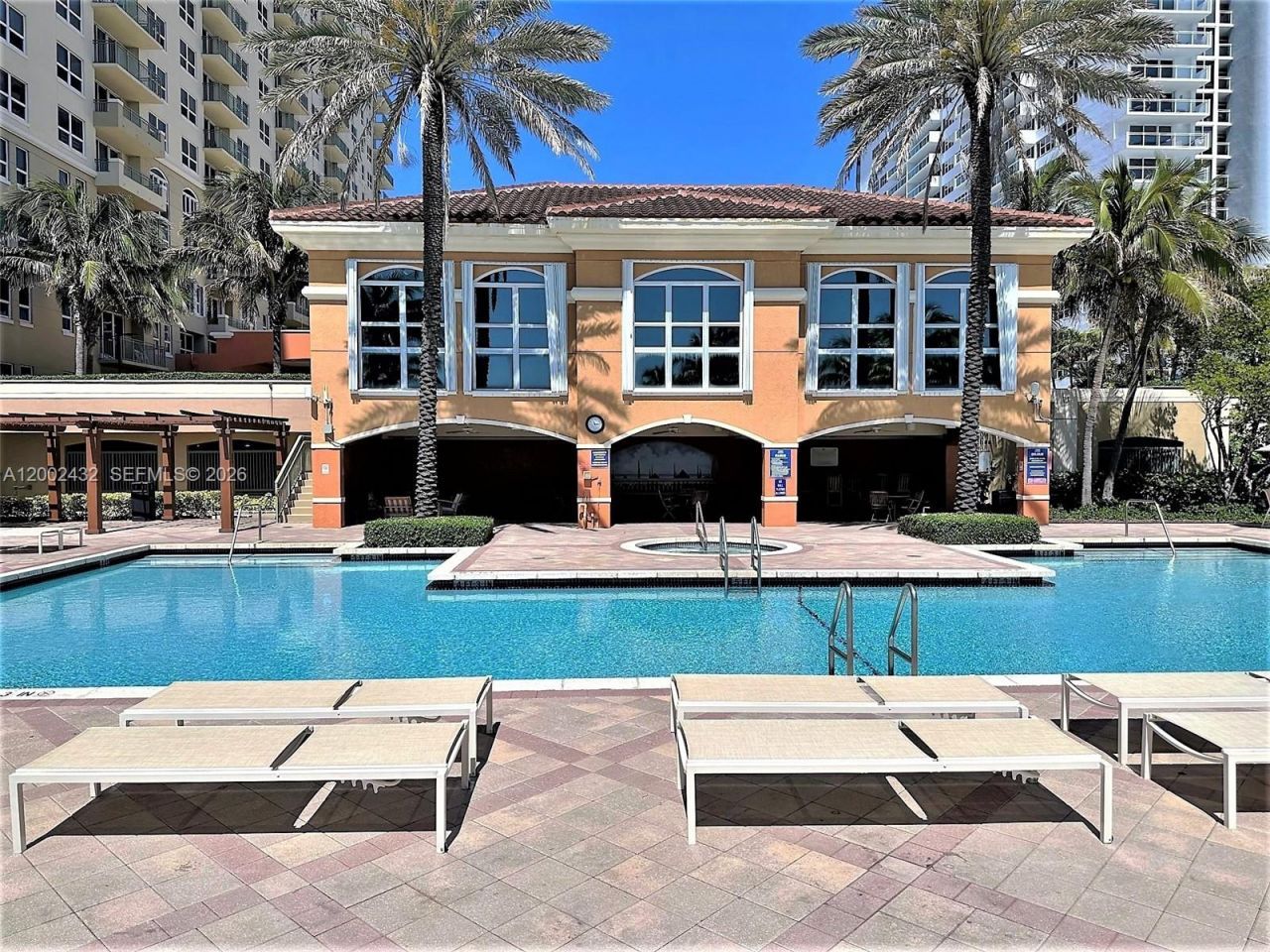 2080 S Ocean Dr, Unit MPH12, Hallandale Beach, FL 33009 Photo