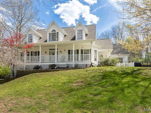 136 Crescent Bluff Drive, Eureka, MO 63025