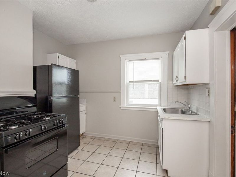 4409 Bucyrus Avenue , Cleveland, OH 44109 Photo 10