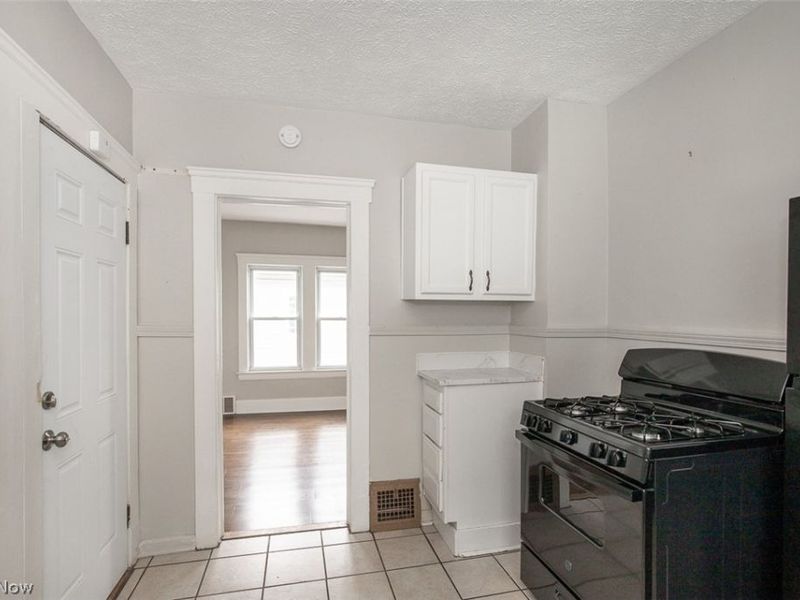 4409 Bucyrus Avenue , Cleveland, OH 44109 Photo 12