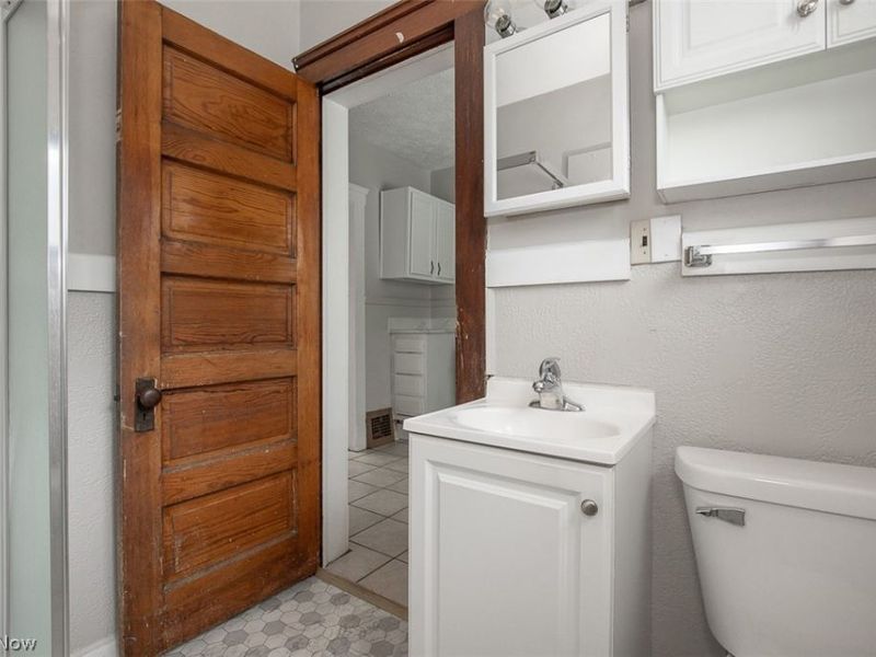 4409 Bucyrus Avenue , Cleveland, OH 44109 Photo 13