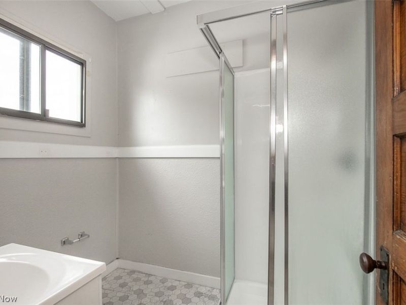 4409 Bucyrus Avenue , Cleveland, OH 44109 Photo 15