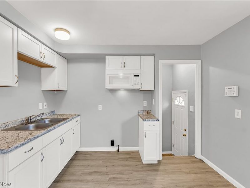 20751 Goller Avenue, Euclid, OH 44119 Photo 6