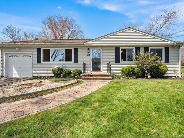 3453 Flanders Drive, Yorktown Heights, NY 10598