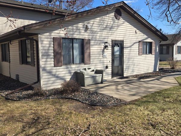 6662 84th Court N, Brooklyn Park, MN 55445