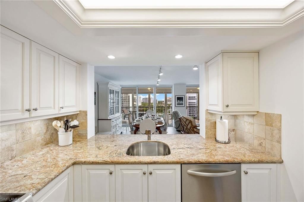 4651 Gulf Shore Blvd N, Unit 1106, Naples, FL 34103 Photo