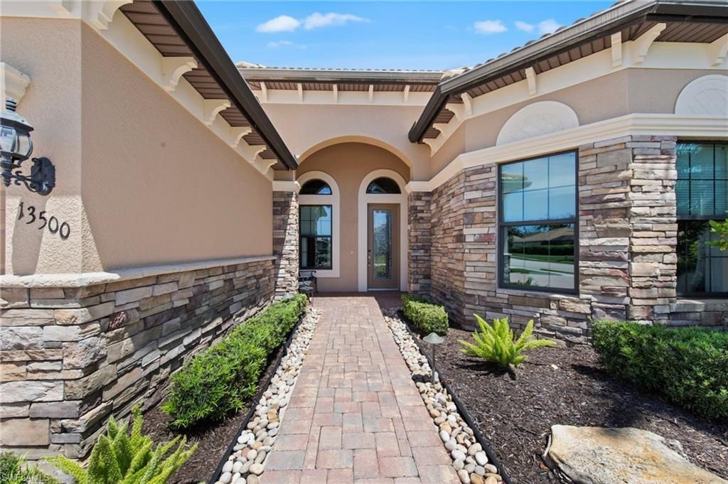 13500 Brown Bear Run, Estero, FL 33928 Photo