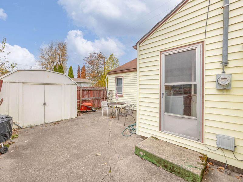 210 E Elliott Road, Russells Point, OH 43348 Photo 9