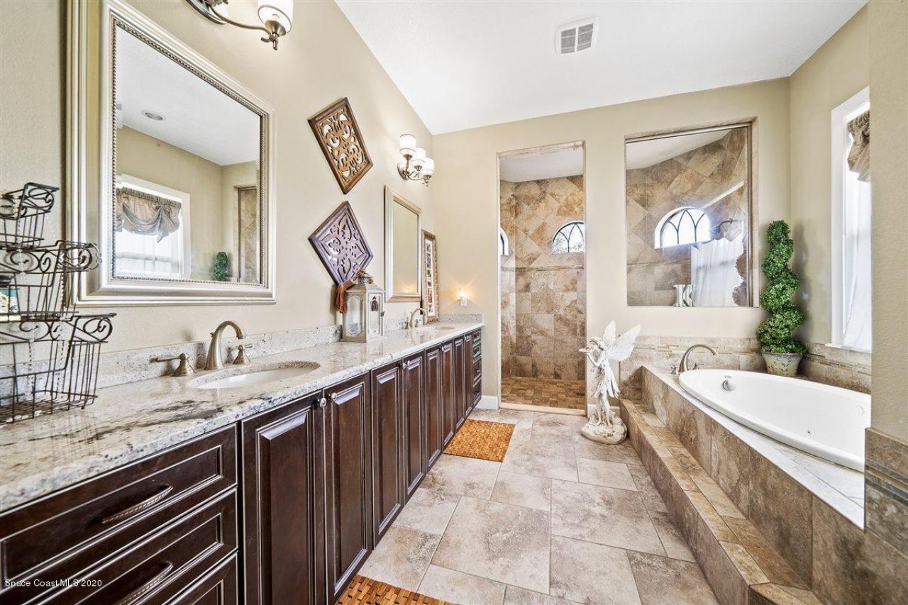 906 Casa Dolce Casa Circle, Rockledge, FL 32955 Photo