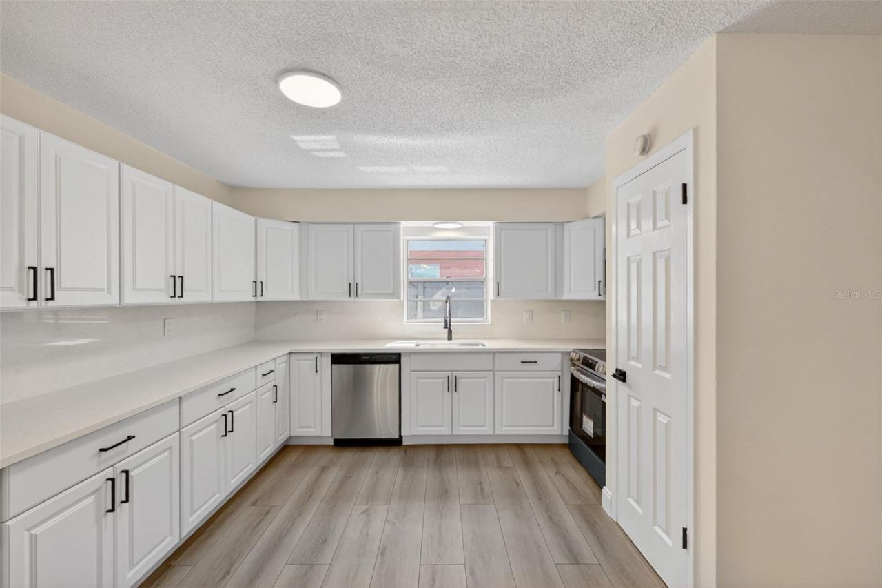 11781 128th Avenue , Largo, FL 33778 Photo