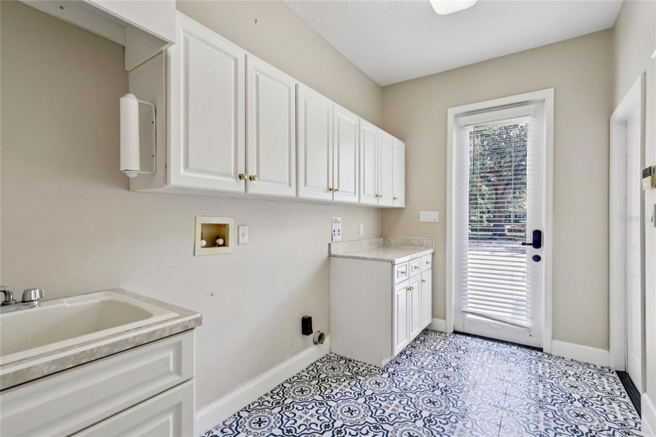 2068 Roberts Point Drive, Windermere, FL 34786 Photo