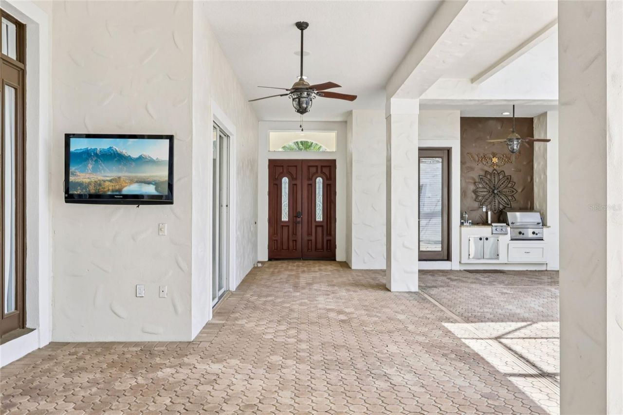 2068 Roberts Point Drive, Windermere, FL 34786 Photo