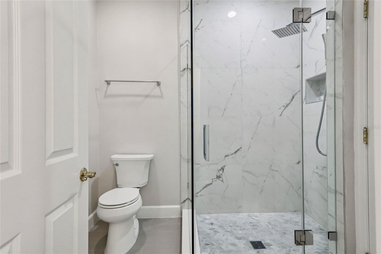 2068 Roberts Point Drive, Windermere, FL 34786 Photo