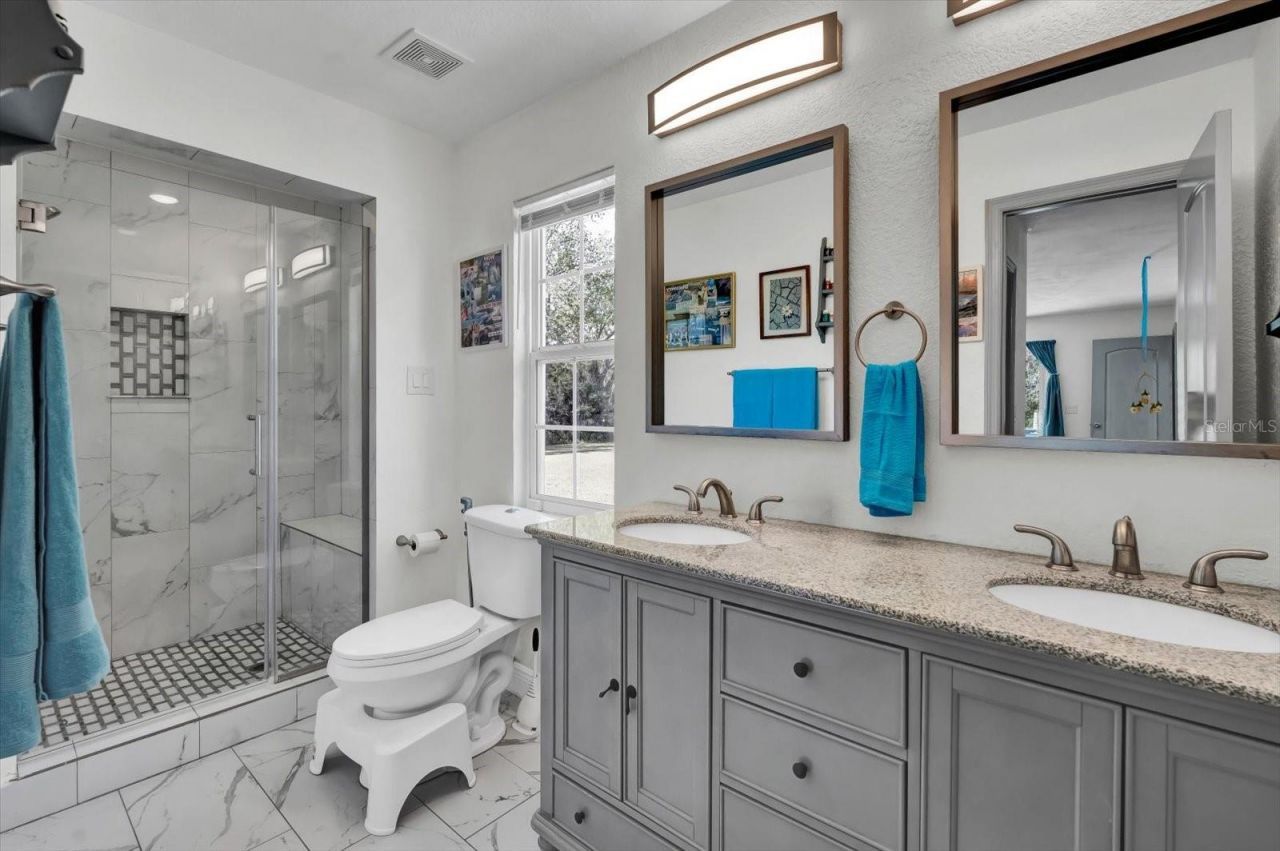 245 Country Circle Drive E, Port Orange, FL 32128 Photo