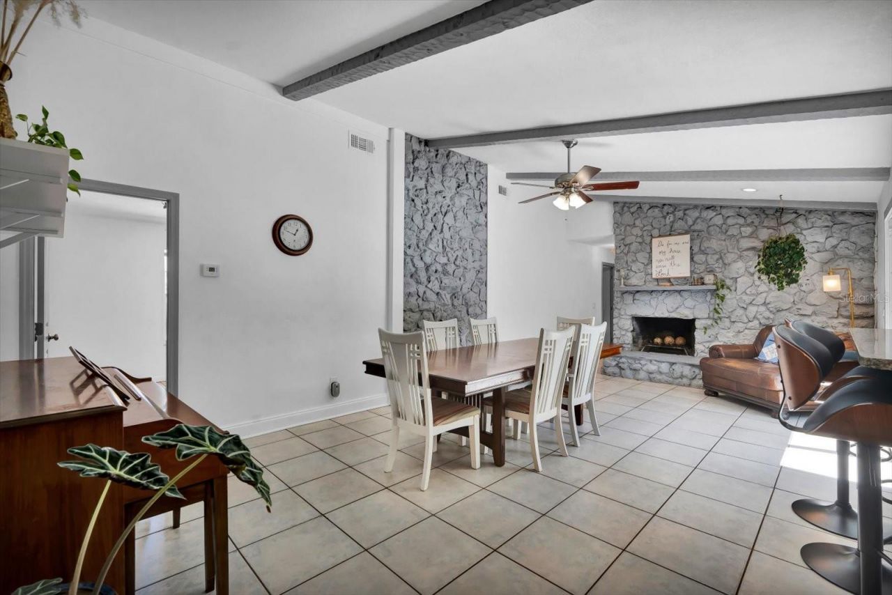 245 Country Circle Drive E, Port Orange, FL 32128 Photo