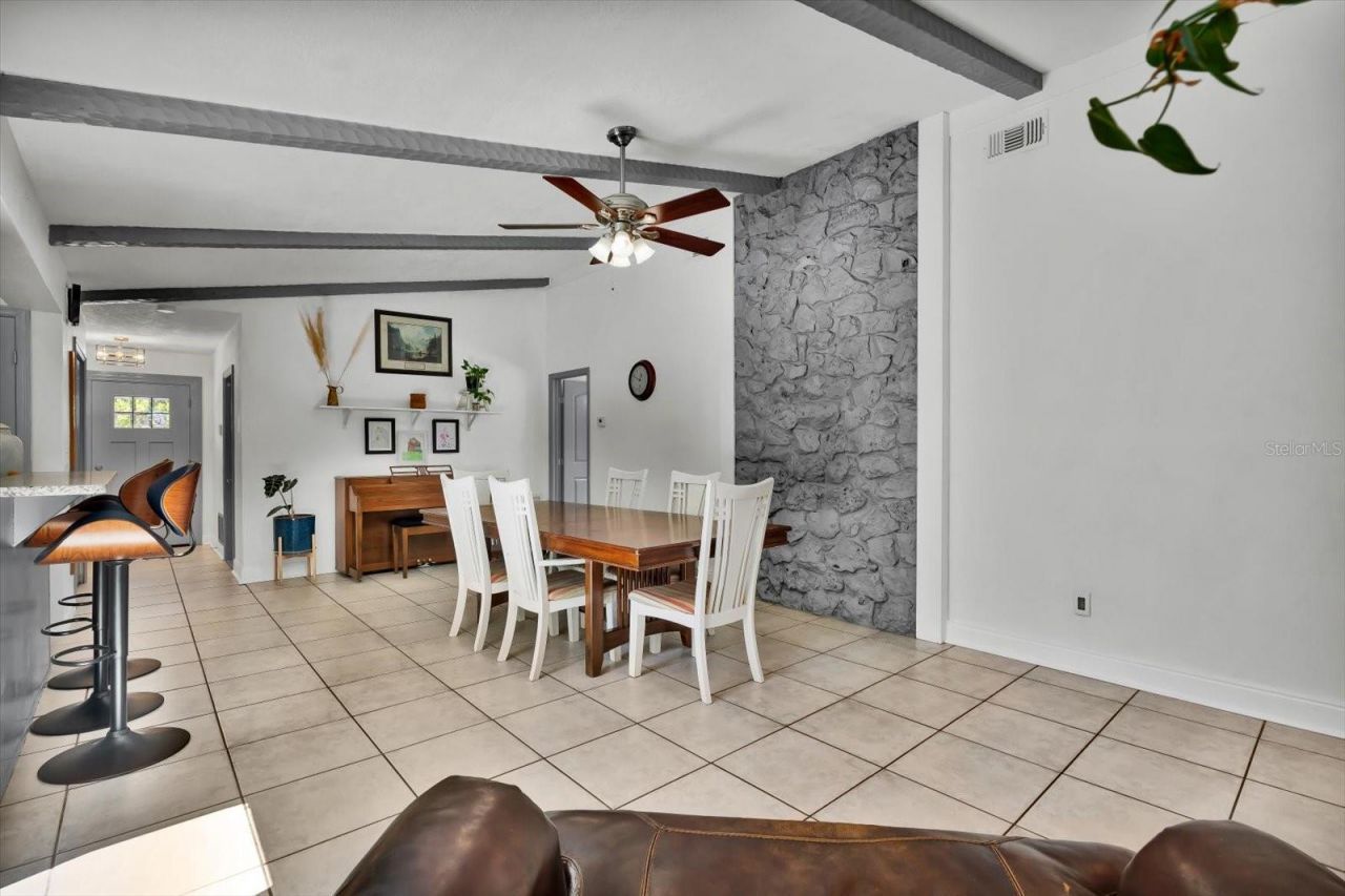 245 Country Circle Drive E, Port Orange, FL 32128 Photo