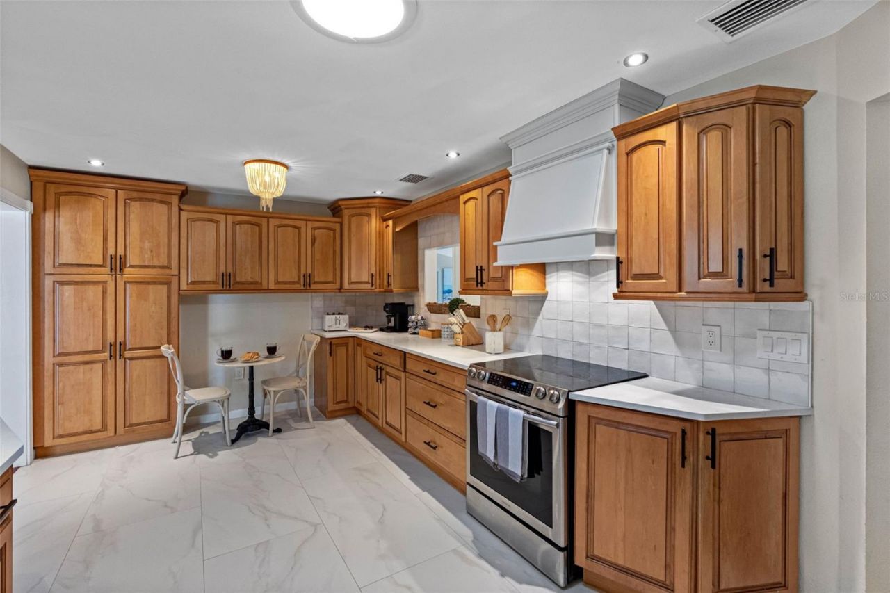 1811 Nursery Road, Clearwater, FL 33764 Photo