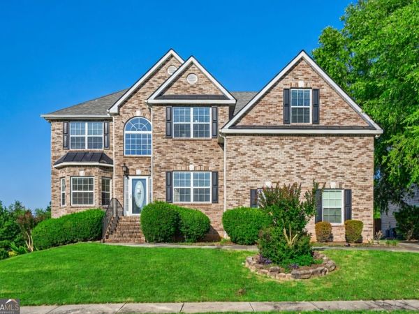 558 Georgia Circle, Loganville, GA 30052