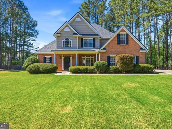 195 Chaucer Parkway, Fayetteville, GA 30214