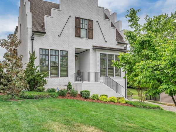 2227 Castleman Dr , Nashville, TN 37215