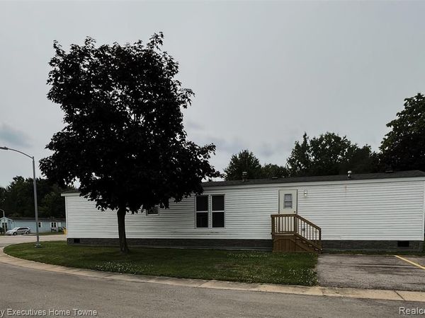 7130 Mapleview Circle, Brown City, MI 48416