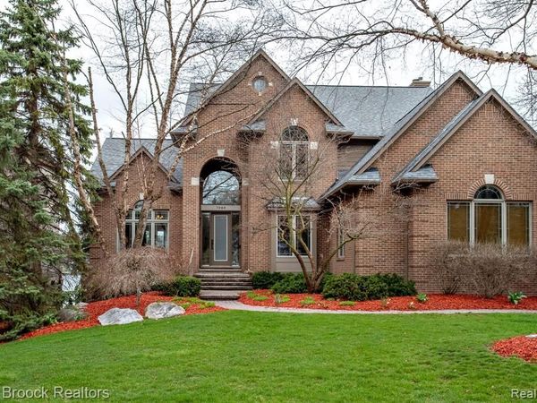7080 Colony Drive, West Bloomfield Twp, MI 48323