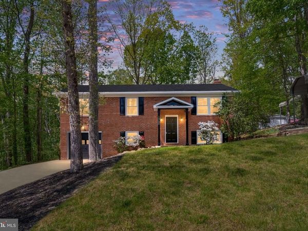 10704 ANN DAVIS DRIVE , FREDERICKSBURG, VA 22408