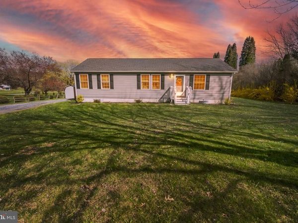 838 S DOGWOOD ROAD , WALNUTPORT, PA 18088